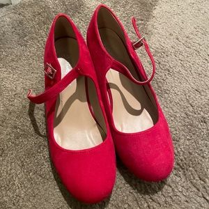 Red wedges